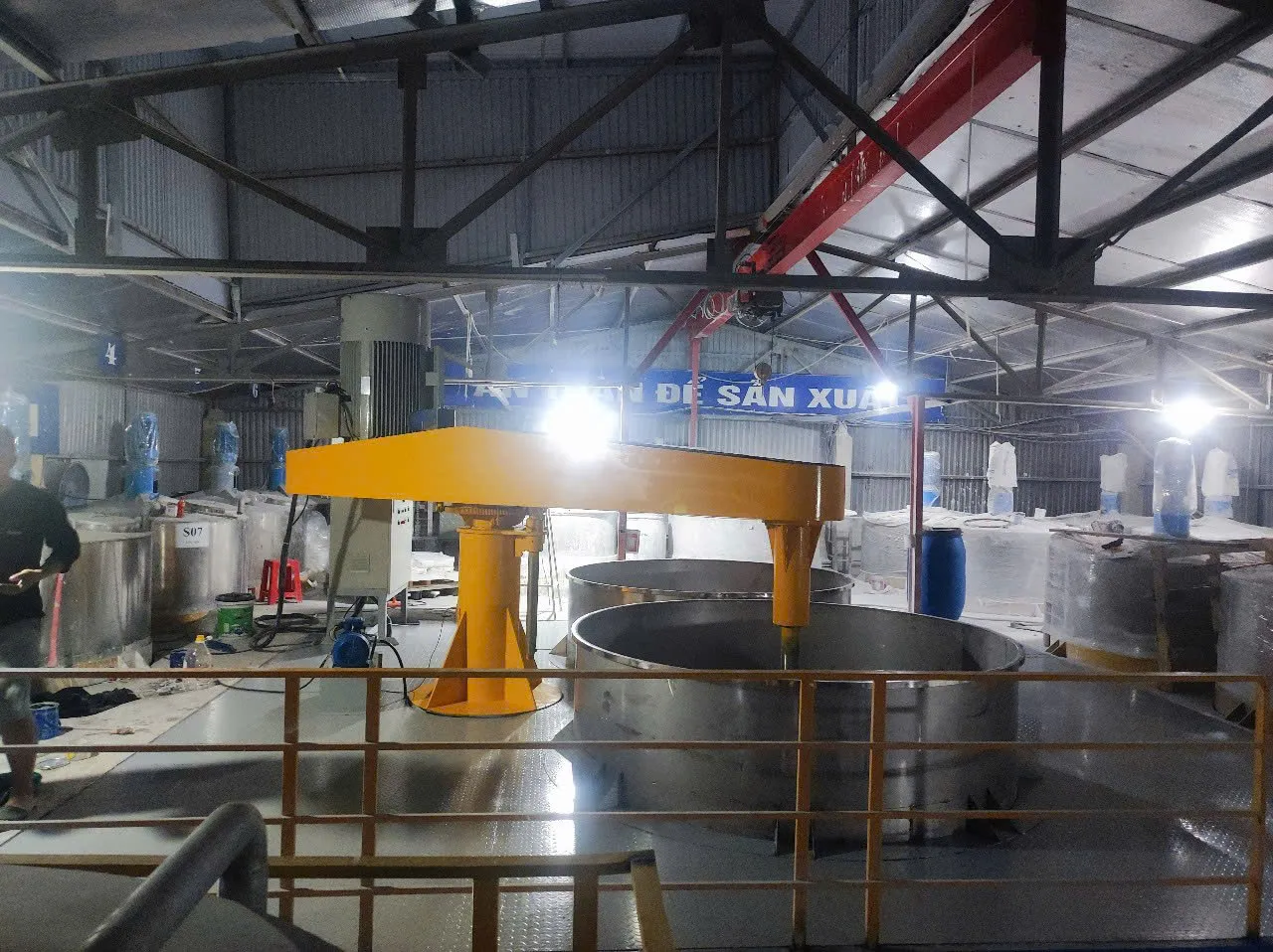 Máy Khuấy Sơn Sàn Thao Tác 8000 Lít 145kW - Ảnh 1