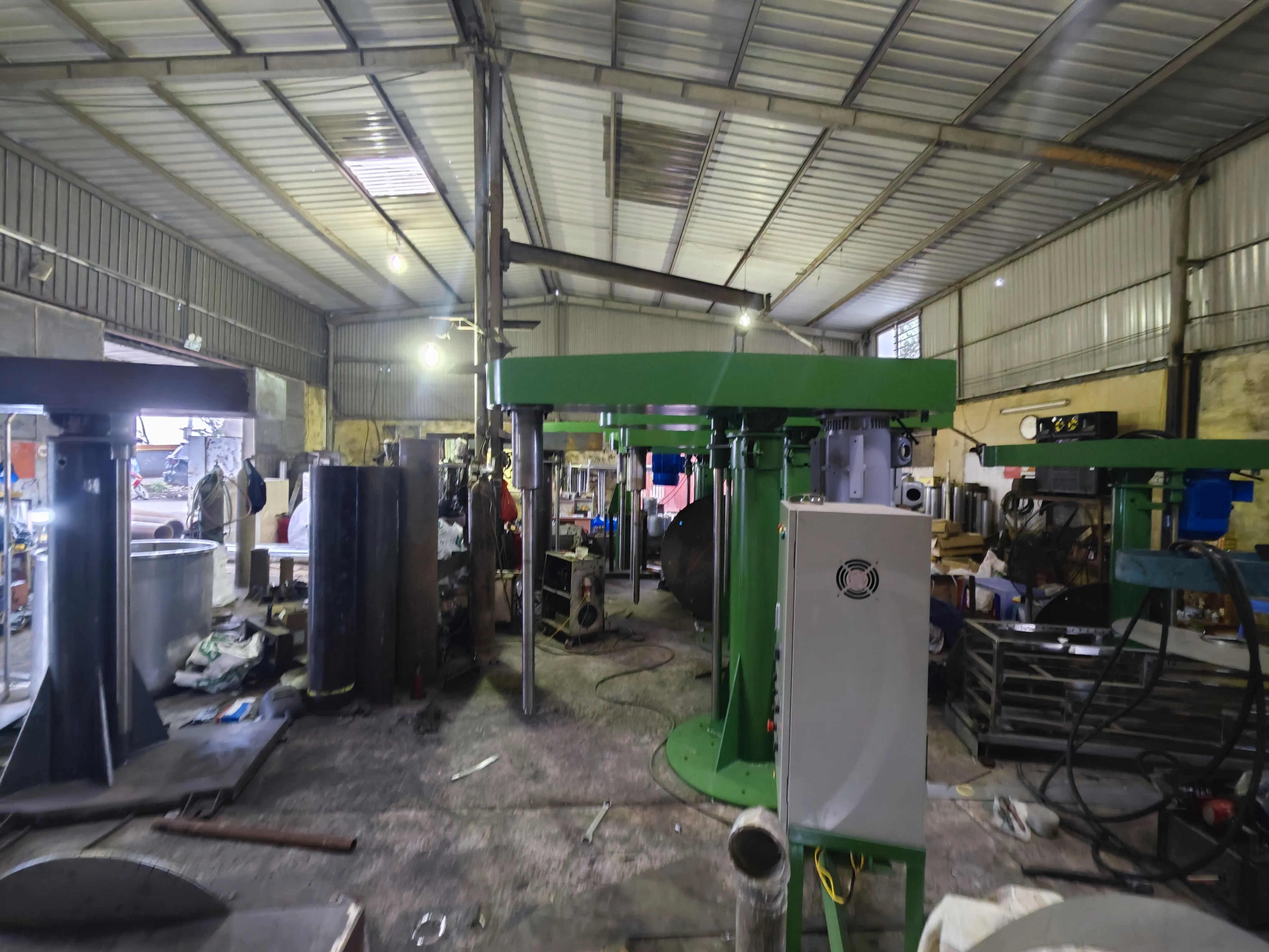 Khách hàng Nguyễn Xuân Hòa đánh giá về sản phẩm Máy Khuấy Sơn 5000 Lít Công Suất Lớn - Tối Ưu Hiệu Quả Sản Xuất Sơn Công Nghiệp 0