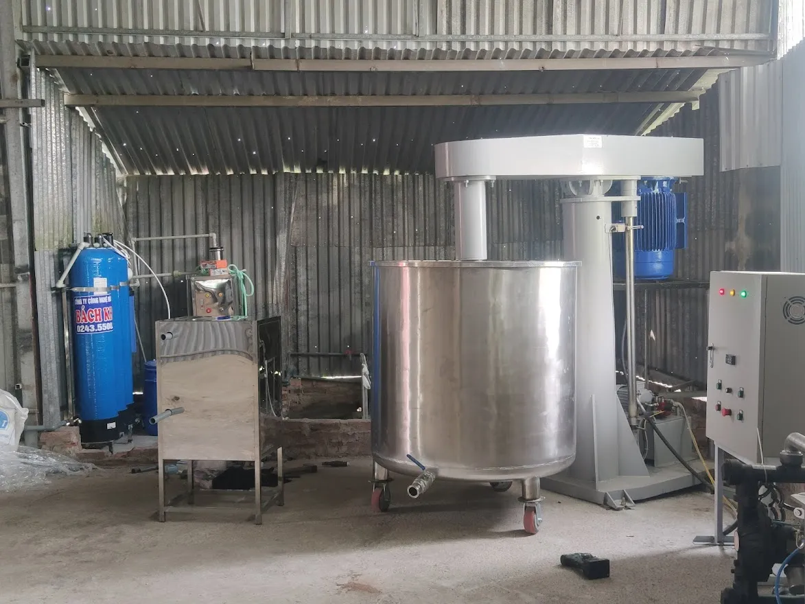 Khách hàng Hoàng Viết Tú đánh giá về sản phẩm Máy Khuấy 500 Lít 11kW – Giải Pháp Khuấy Trộn Nhanh Chóng 2