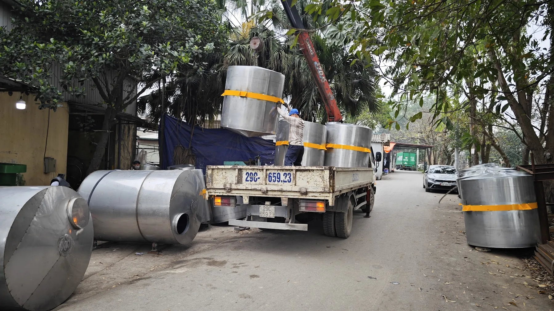 Khách hàng Nguyễn Huy Hoàng đánh giá về sản phẩm Máy Khuấy Nước Giặt 1000 Lít - Giải Pháp Chiến Lược Cho Nhiều Doanh Nghiệp 0