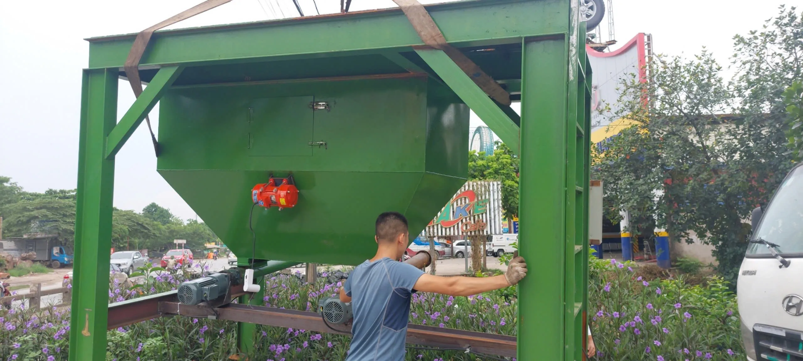Khách hàng Nguyễn Hoài An đánh giá về sản phẩm Máy Trộn Bột Bả 2000kg 50 Bao - Giải Pháp Trộn Khối Lượng Lớn 1