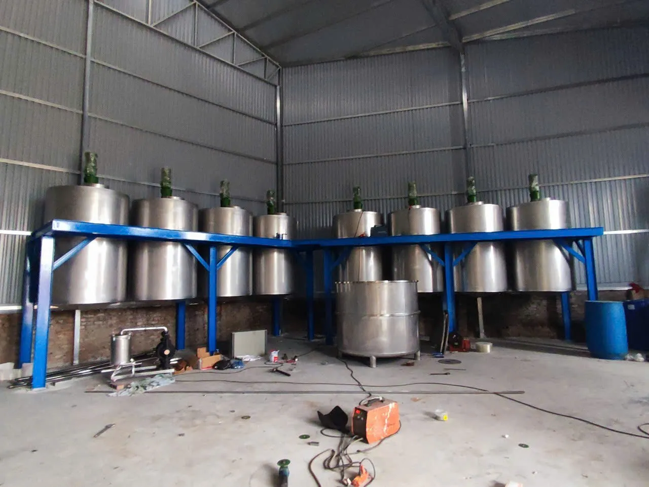 Giải Pháp Chống Lắng Cặn Sơn Hiệu Quả Với Bồn Chứa Sơn Chống Lắng 2000 Lít - Ảnh 1