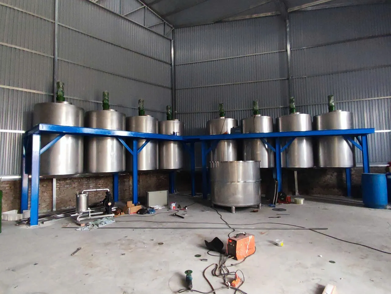 Giải Pháp Chống Lắng Cặn Sơn Hiệu Quả Với Bồn Chứa Sơn Chống Lắng 2000 Lít - Ảnh 1