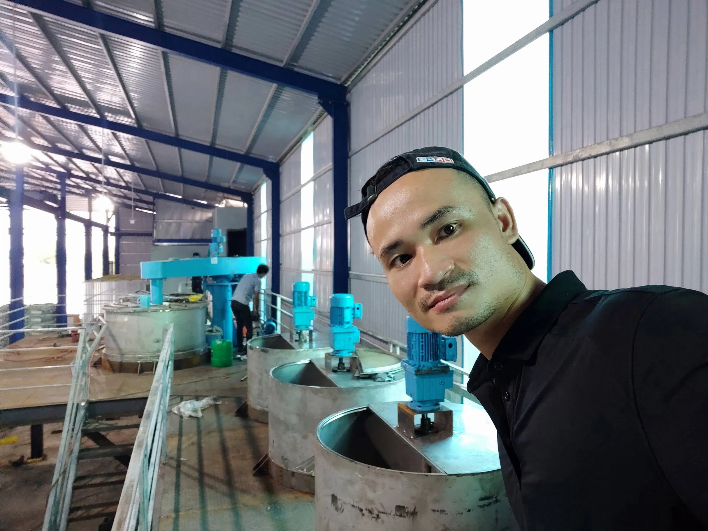 Máy Khuấy Sơn Sàn Thao Tác 2500 Lít 45kW | Giải Pháp Khuấy Sơn Hiệu Quả - Ảnh 1