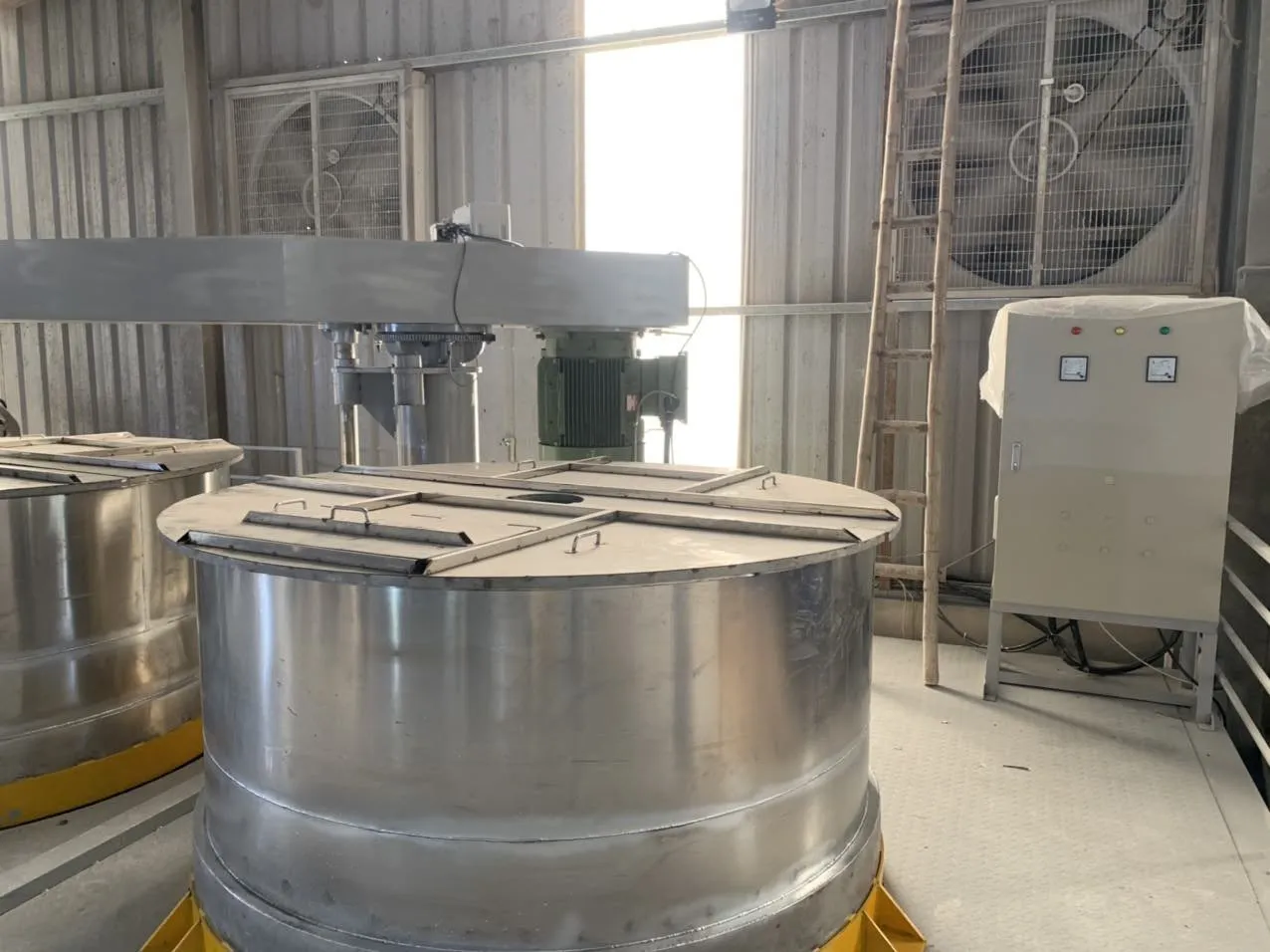 Máy Khuấy Sơn 5000 Lít 90kW Nâng Tầm Hiệu Suất Nhà Máy Của Bạn - Ảnh 1