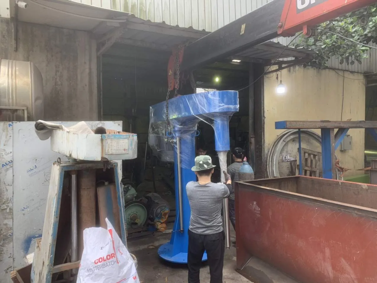Máy khuấy sơn 2500 lít 45kW - Ảnh 1