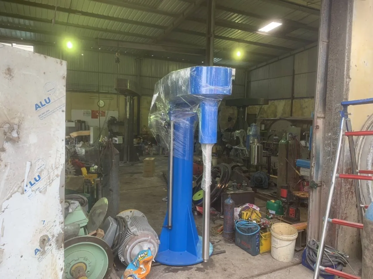 Máy khuấy sơn 2500 lít 45kW - Ảnh 1