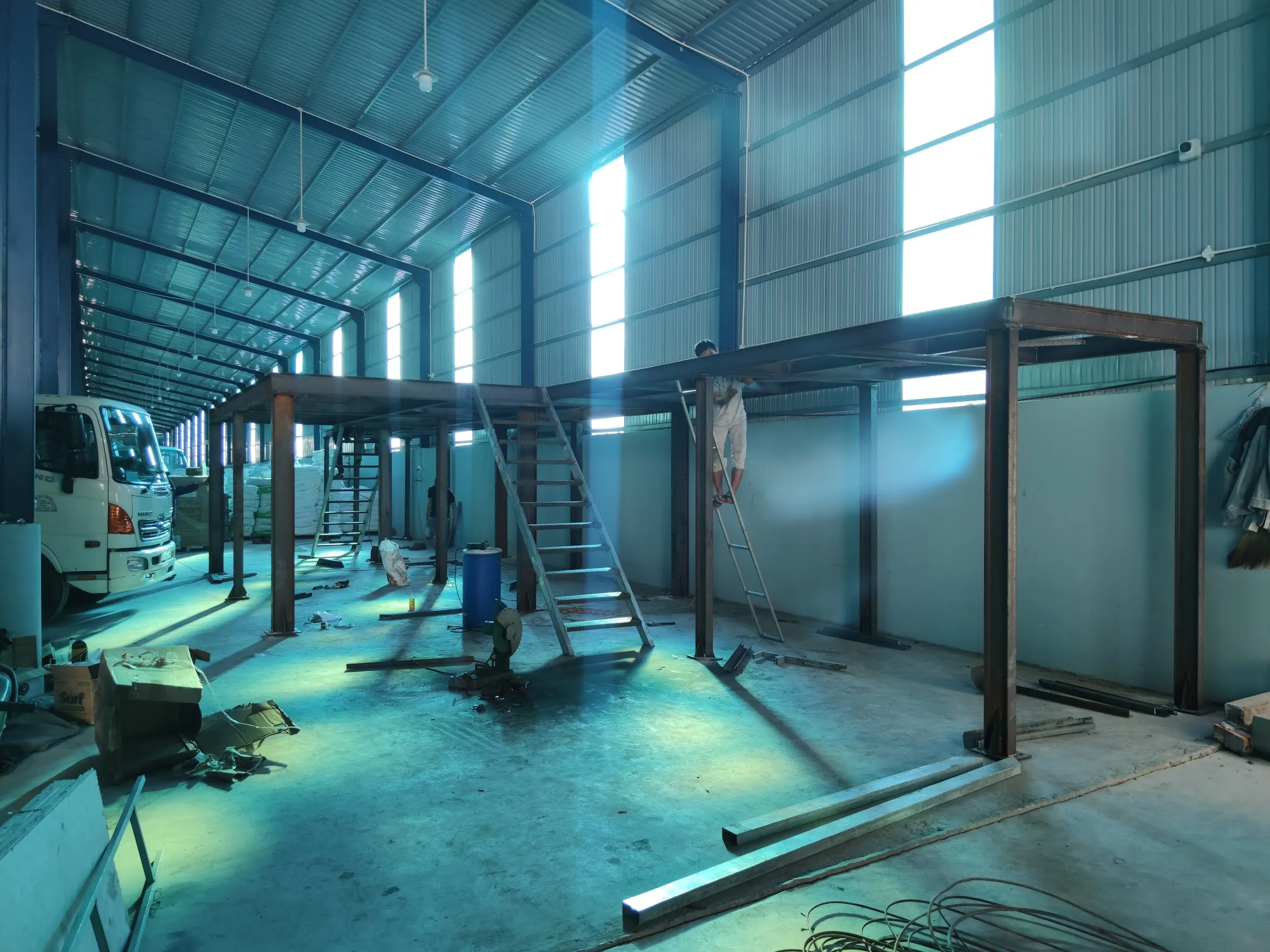 Máy Khuấy Sơn Sàn Thao Tác 2500 Lít 45kW | Giải Pháp Khuấy Sơn Hiệu Quả - Ảnh 1