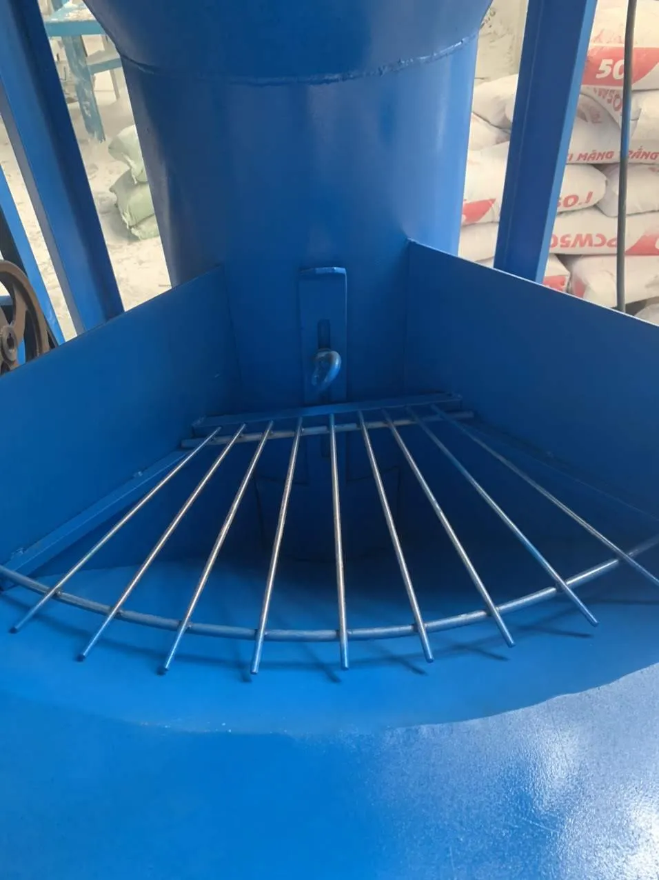 Tìm Hiểu Về Máy Trộn Bột Bả 1000Kg 25 Bao Chi Tiết - Ảnh 1