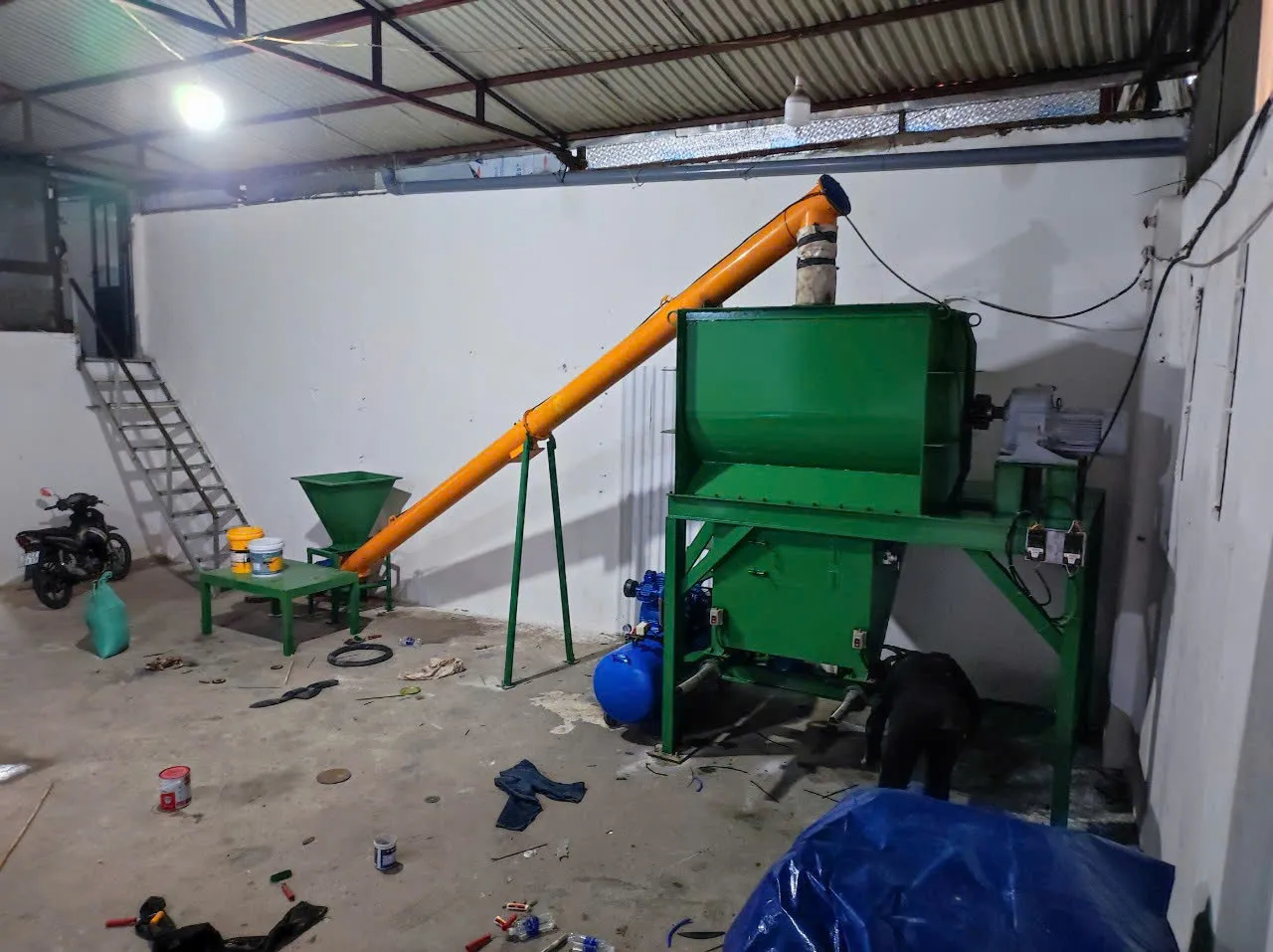 Máy Trộn Bột Bả 2000kg 50 Bao - Giải Pháp Trộn Khối Lượng Lớn - Ảnh 1