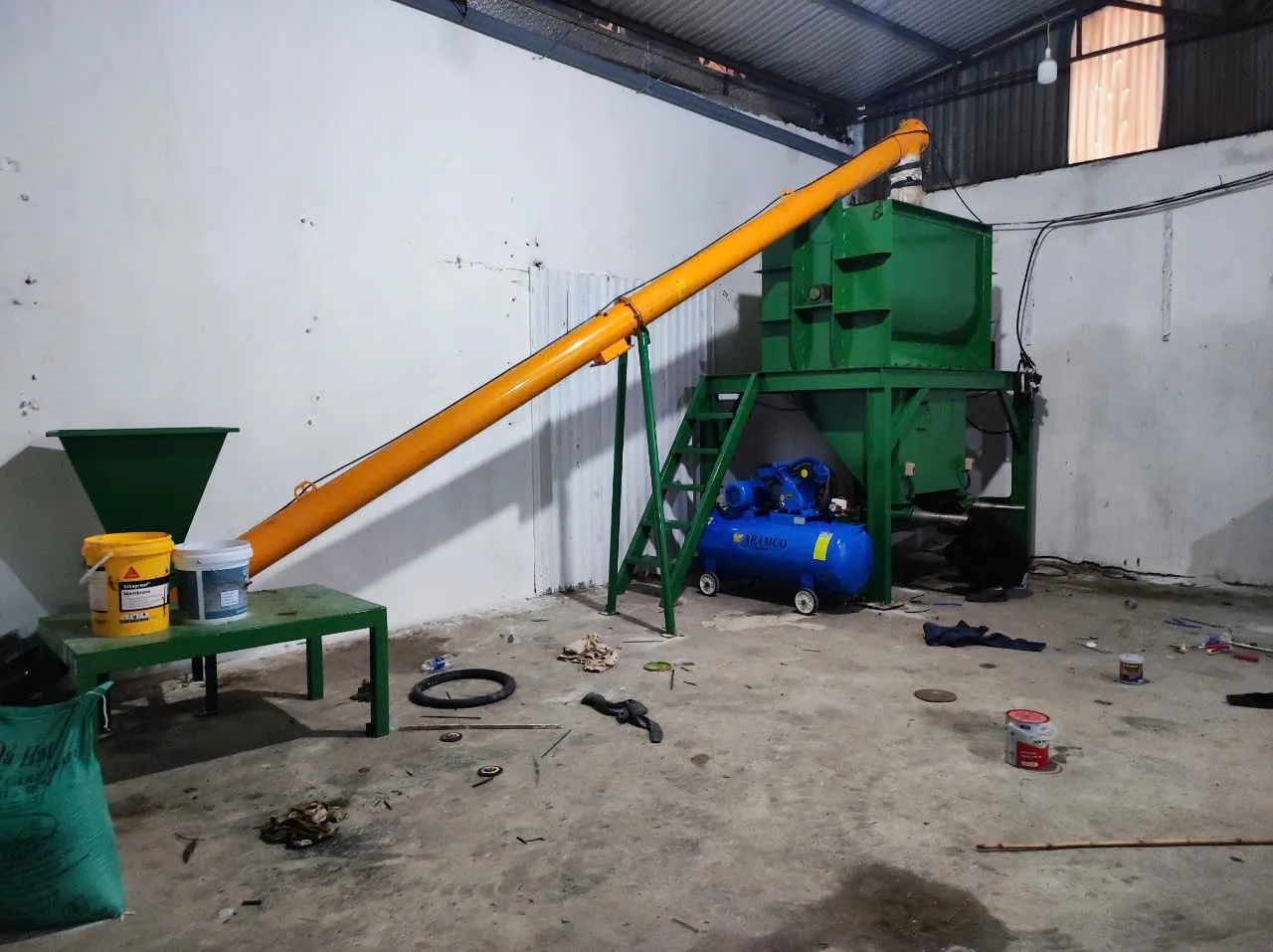 Máy Trộn Bột Bả 2000kg 50 Bao - Giải Pháp Trộn Khối Lượng Lớn - Ảnh 1