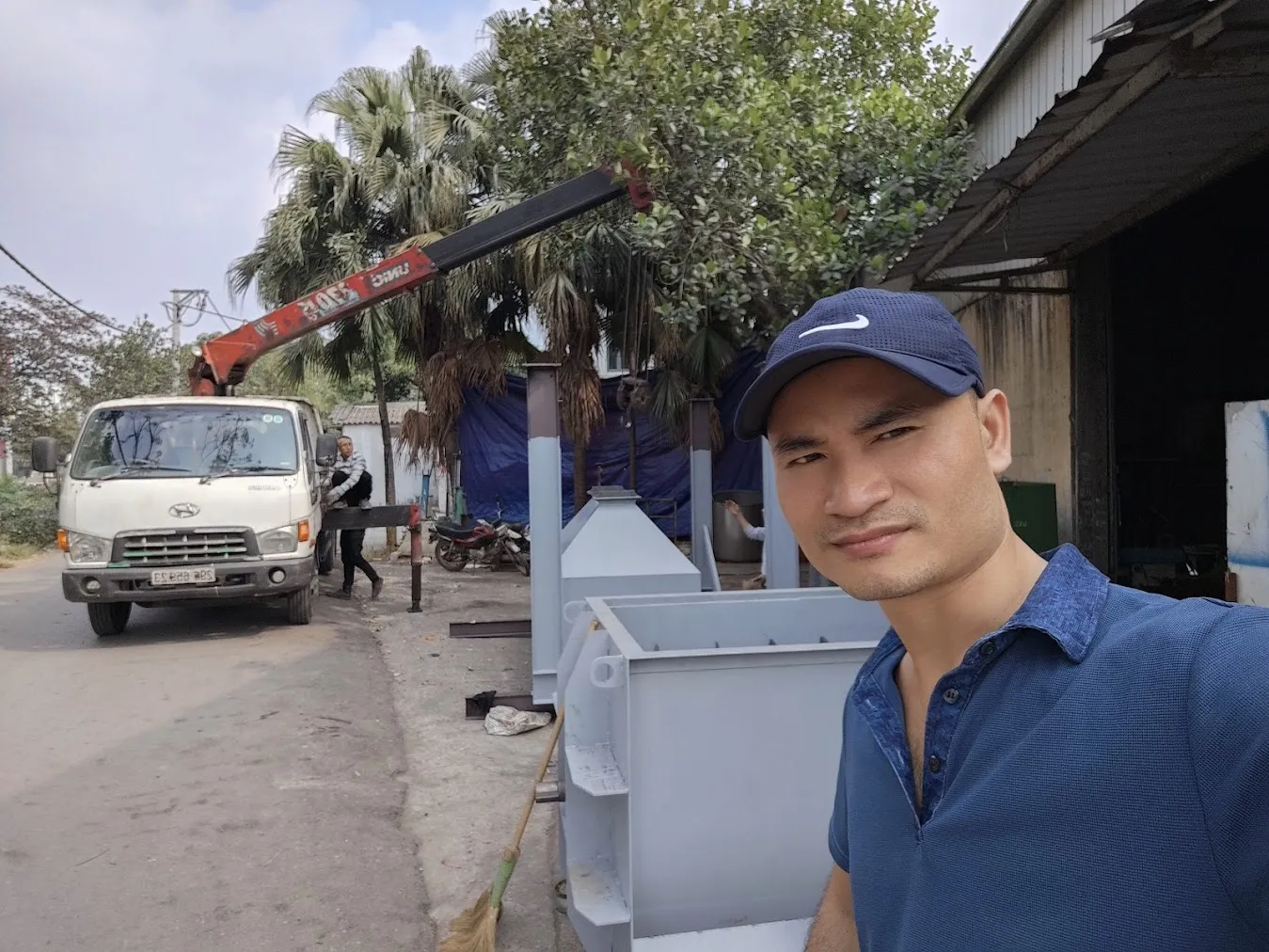 Tối Ưu Hiệu Suất Với Máy Trộn Bột Bả Ngang 2000kg Vít Tải Liệu - Ảnh 1